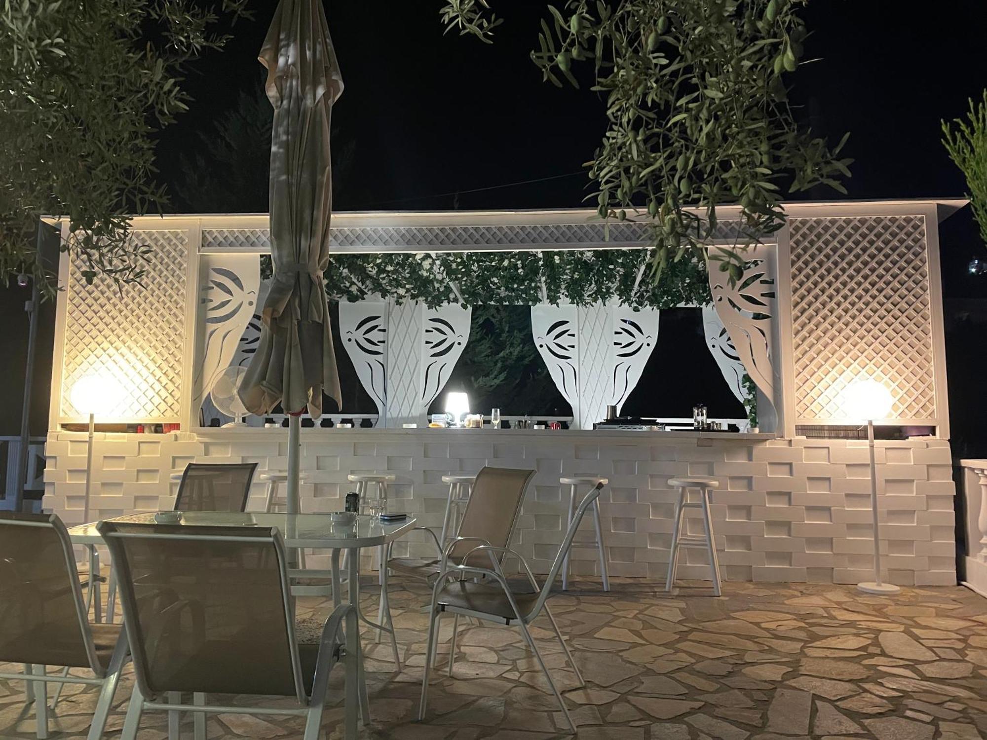 Hotel Valerios Kriopigi Exterior photo